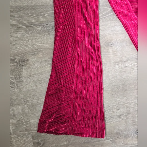 Free People Red Crimson Holiday Velvet Retro Flare Pants - Size Xs - Picture 3 of 6